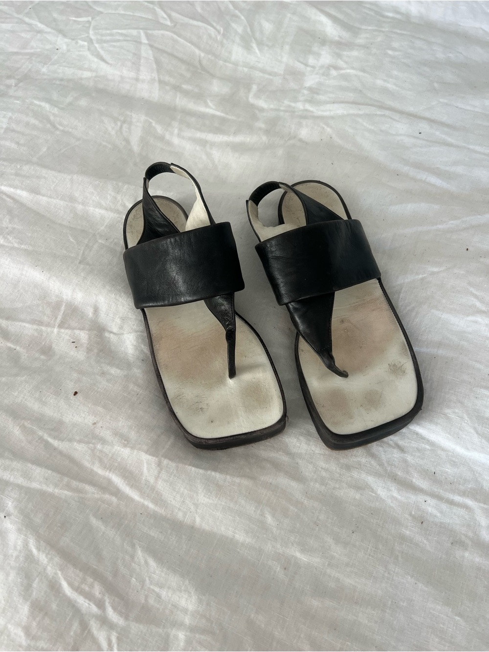 Women's Black Leather Toe-Post Slingback Sandals